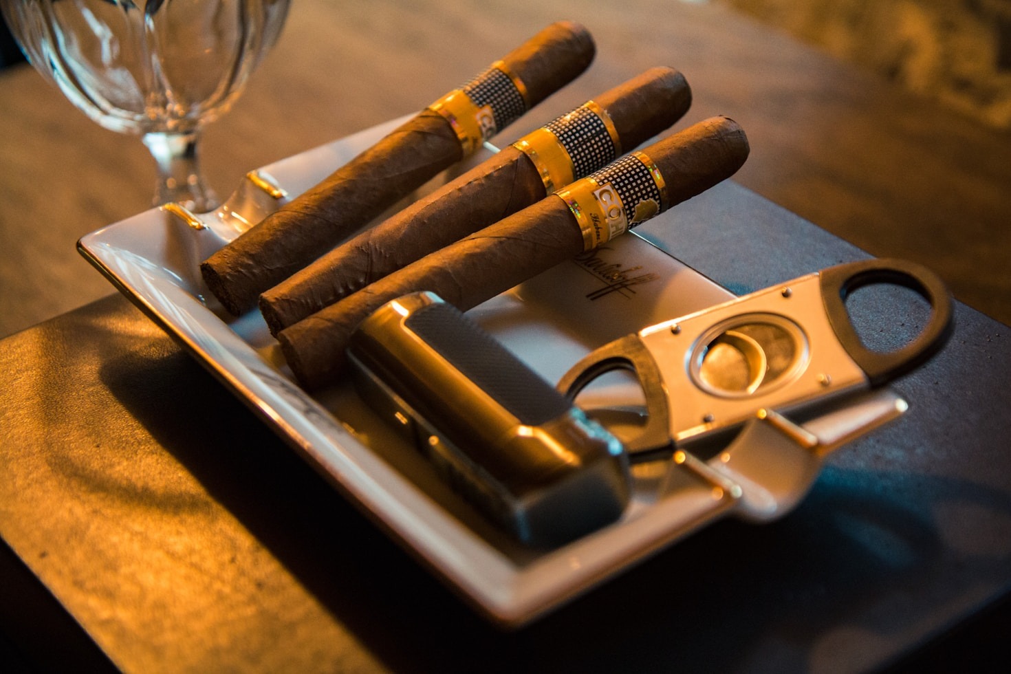 The Art of Pairing Cigars with Craft Beer